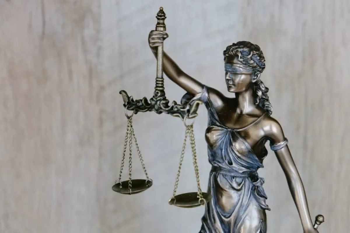 Lawyer preparing a statutory demand document